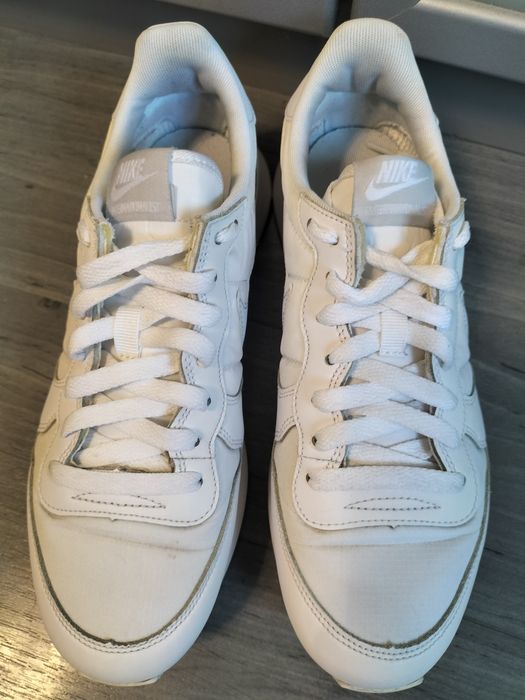 Adidași Nike Internationalist Dama mărimea 39 (25 cm)