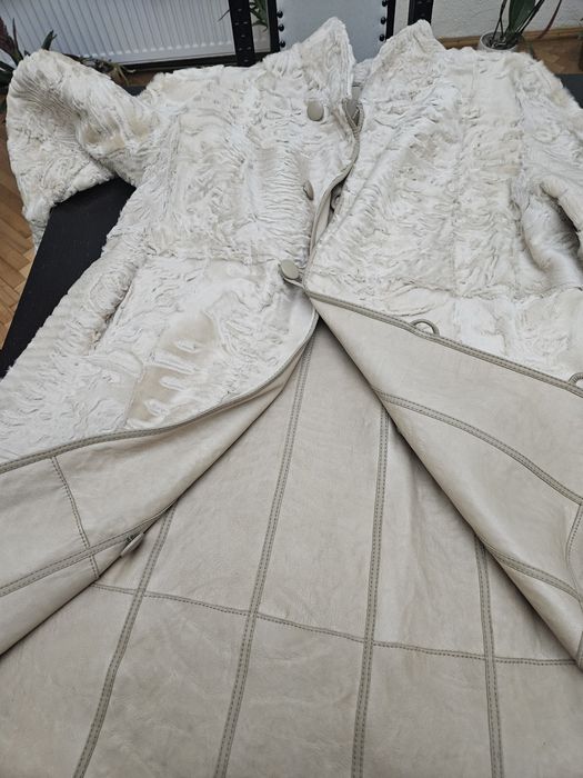 Blana de blana astrahan si piele