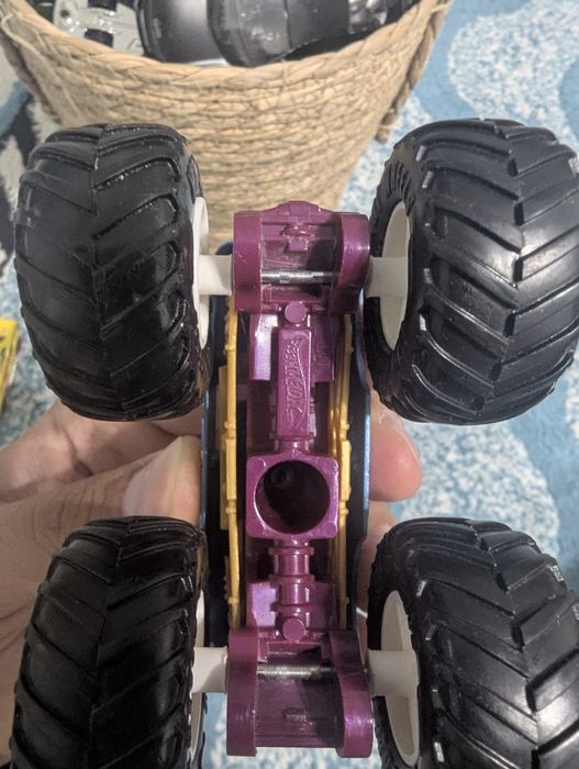 Продам детский игрушки , машинки