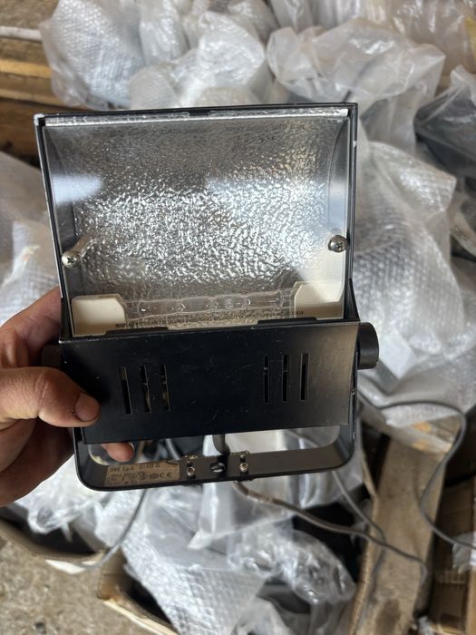 Vand lampi de iluminat