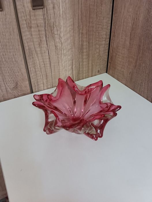 Продам  вазочку .