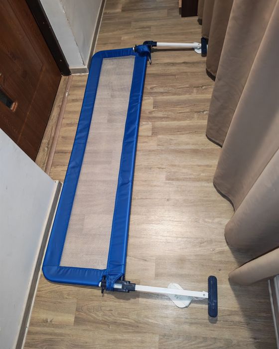 Bariera de protectie pentru pat