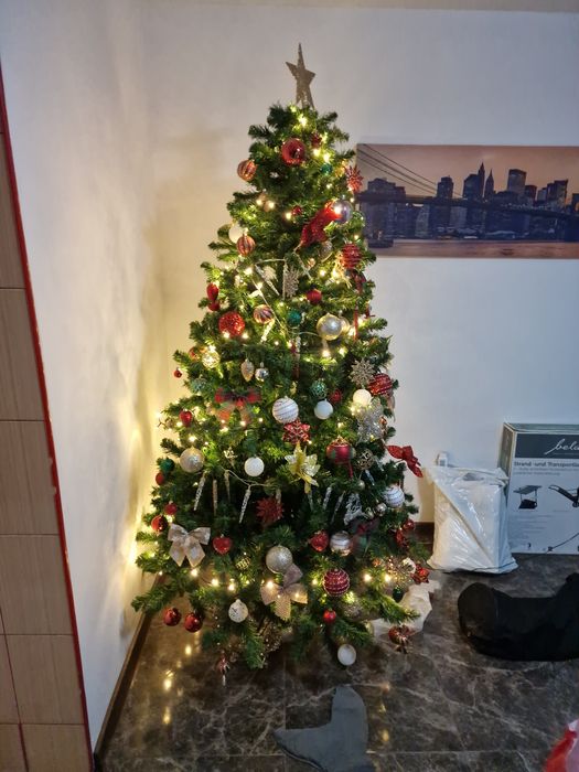 Brad artificial  impodobit