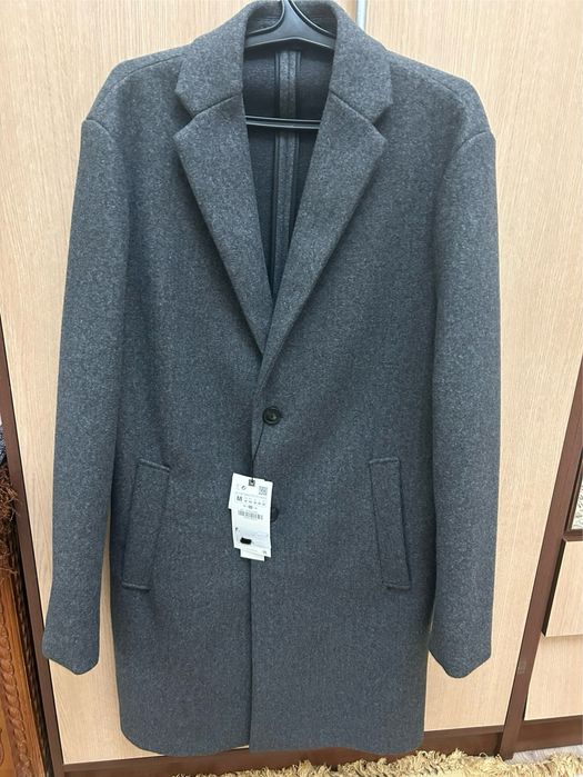 Продается новое мужское пальто от Zara