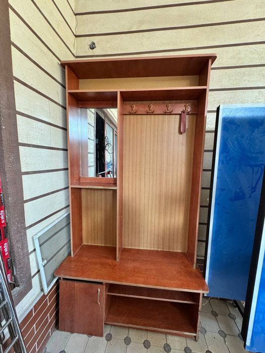 Продаётся шкаф для прихожей