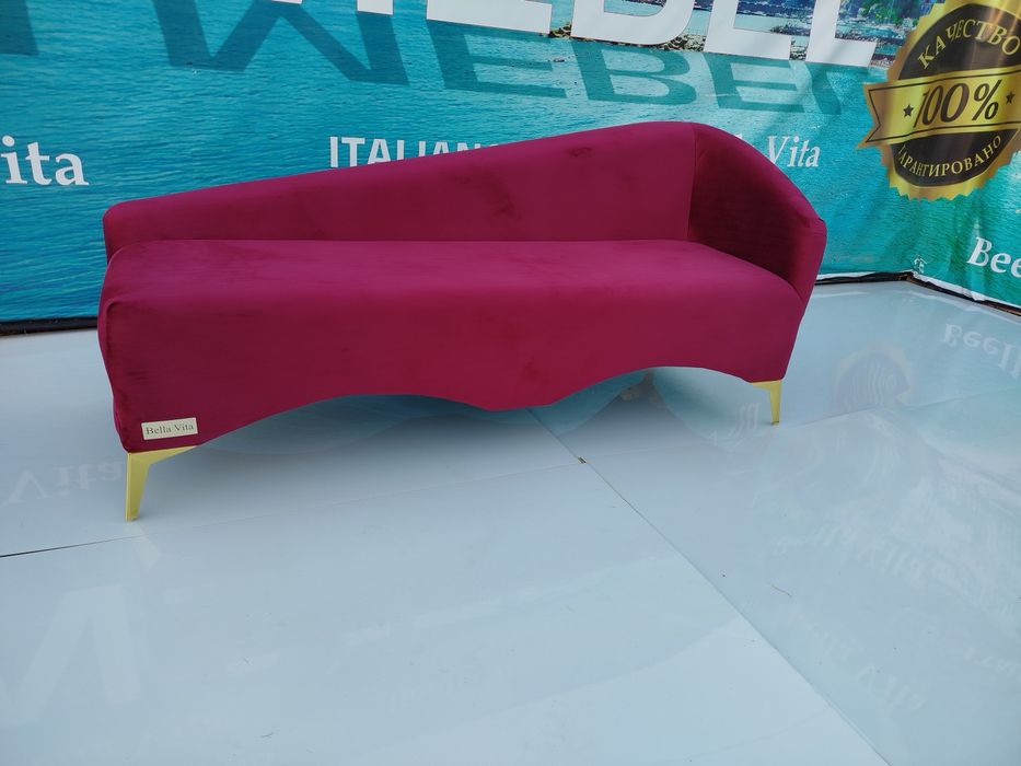 Диван Софа являет собой неповторимое изящество, благодаря которому люб