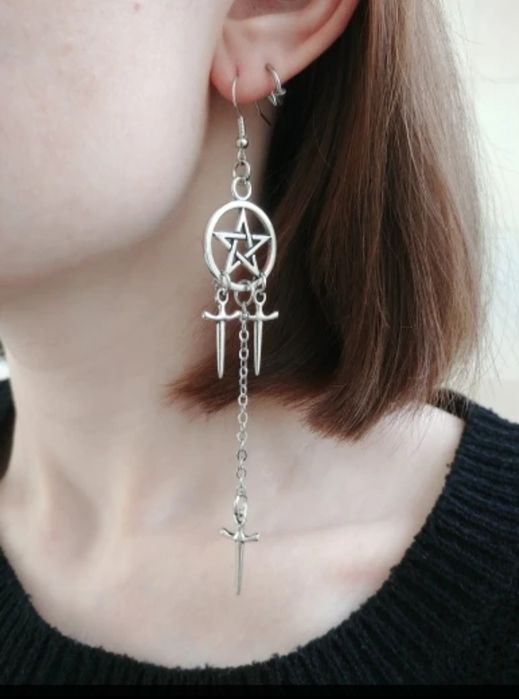 Бижутерия серёжки.