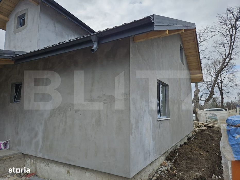 Casa frumoasa cu 3 camere in Ciurbesti