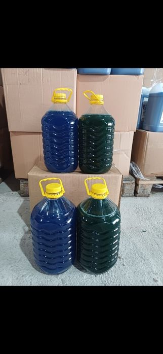Vand detergent lichid