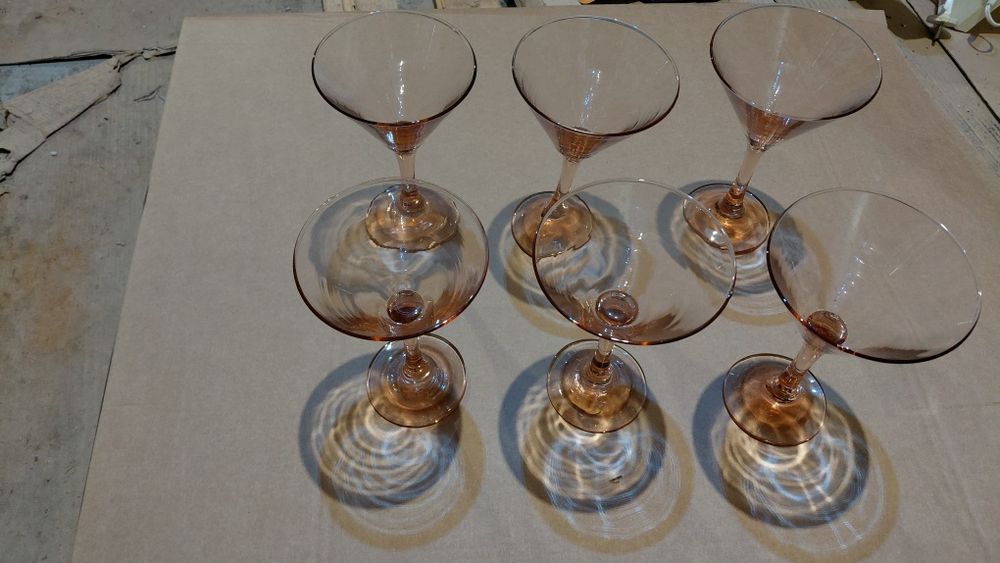 Чаши за шампанско.