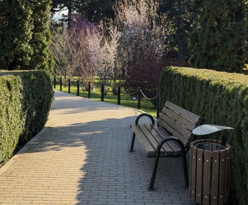 Vând băncuțe pentru parcuri pentru primărie pentru evenimente