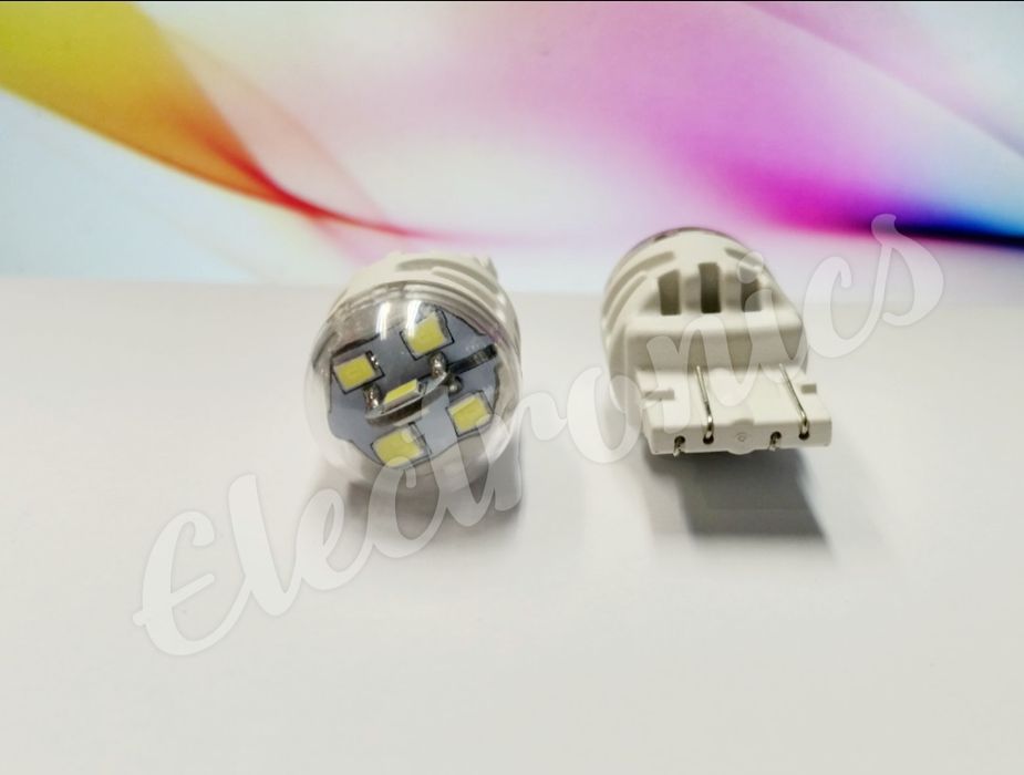 Комплект LED Диодни Габаритни 10W Крушки,T20 с две светлини Бели 6000К