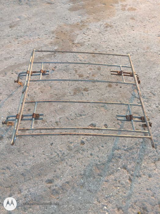 Багажник за лек автомобил втора употреба пращам с куриерска фирма