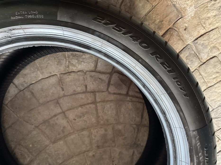 Pirelli 275/40 R21 si 315/35 R21 runflat - se vand si la bucata
