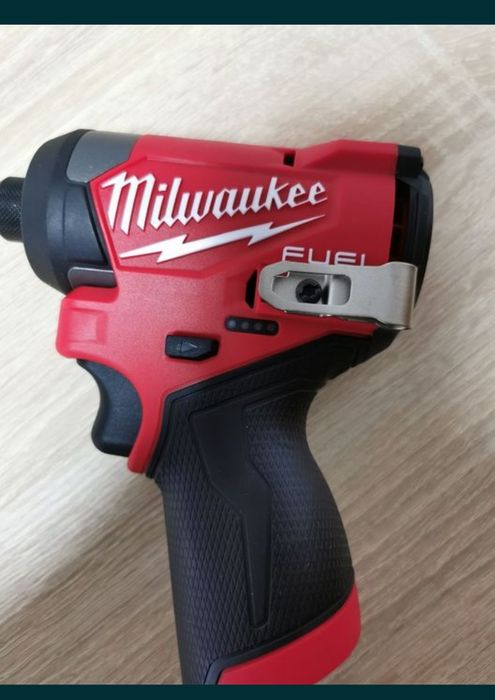 Impact m12  milwaukee model american