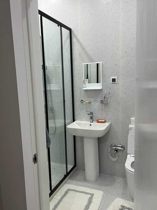 Продается квартира в центре ориентир Сулайман дом Верховный суд