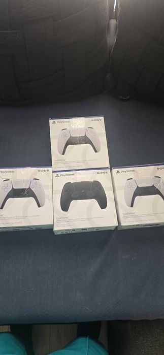 Playstation 5 controllers