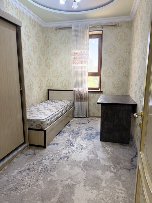 Сдается в аренду 4 комнатная квартира в самом центре горорда