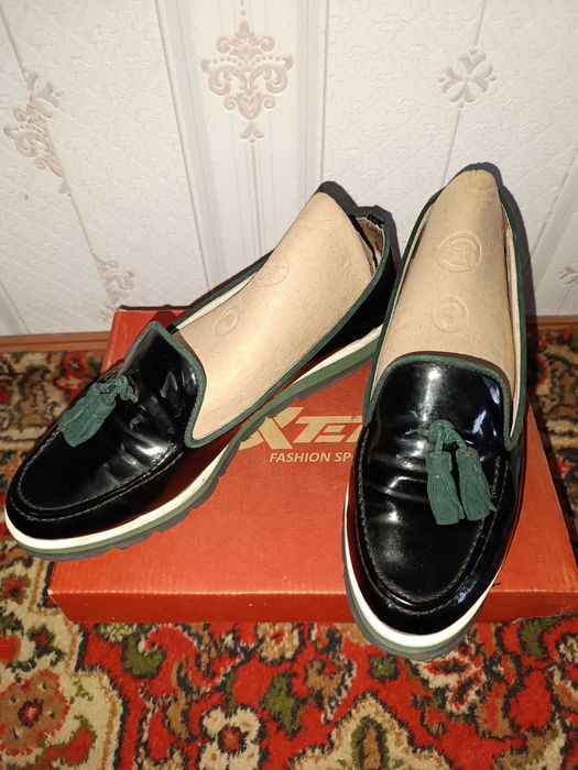 Продам женские лоферы