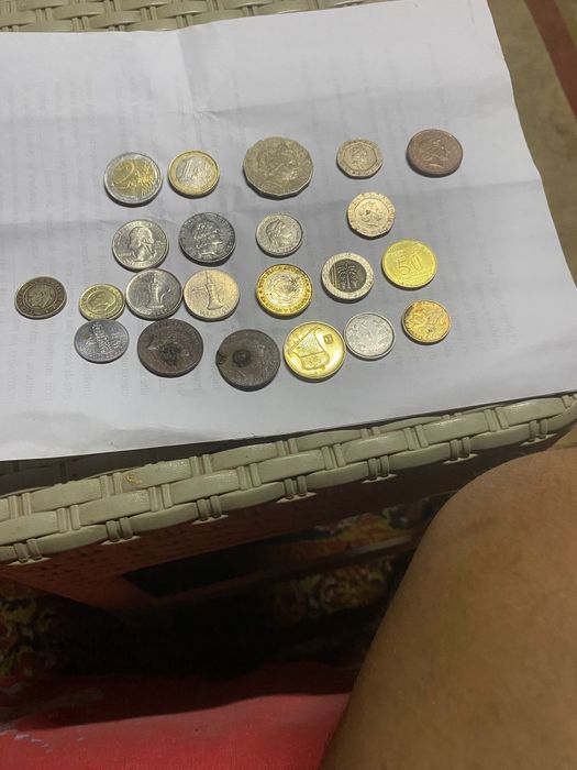 Vând monezi colecție Anglia& Turcia