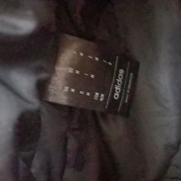 Adidas безрукавка