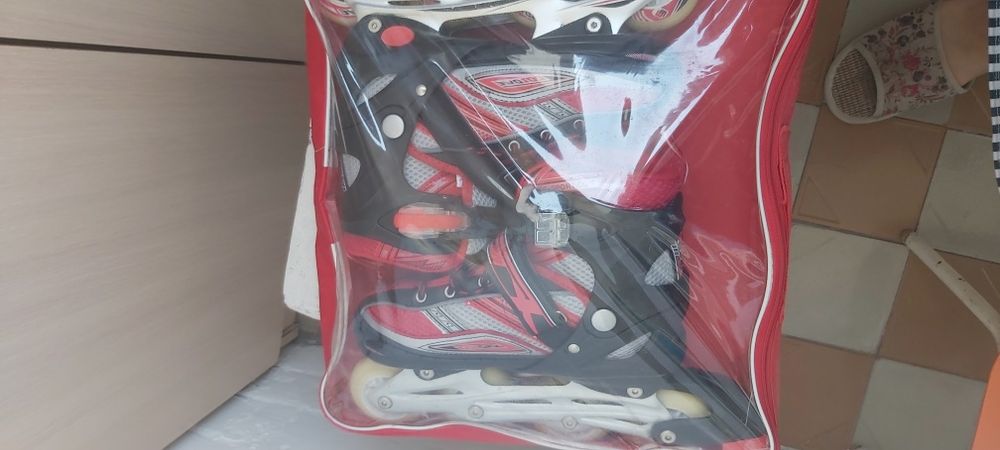 Продам роликовые коньки