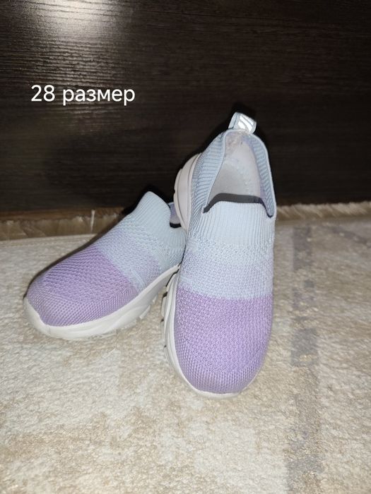 Продам детскую обувь.