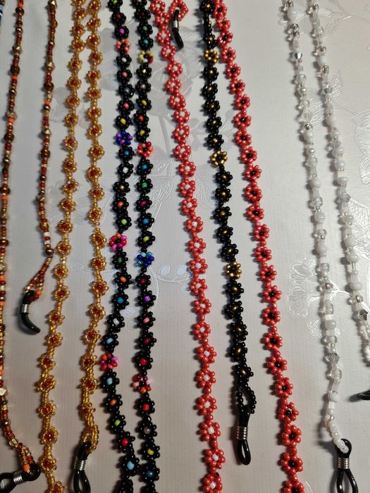 cordeluțe tricolor și șnur pentru ochelari