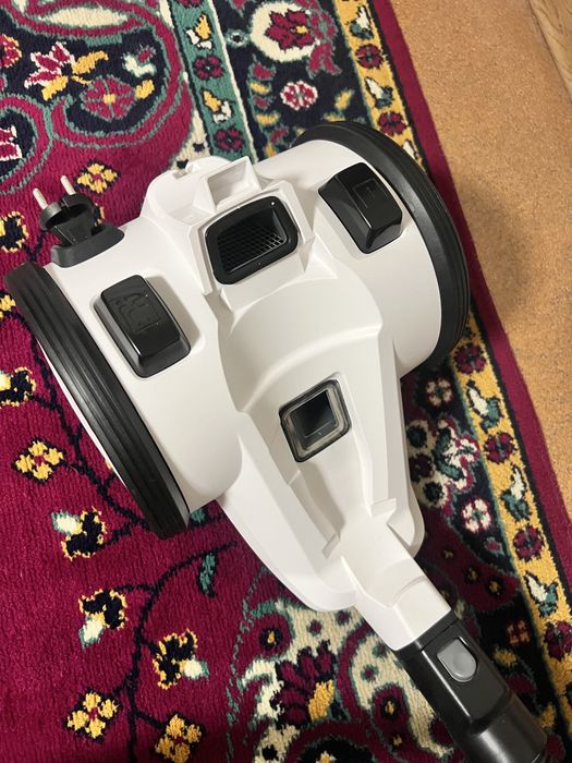 Пылесос Karcher VC 3 Premium