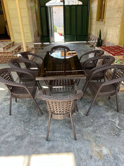 Ratan tòqima Kachela va stol stullar