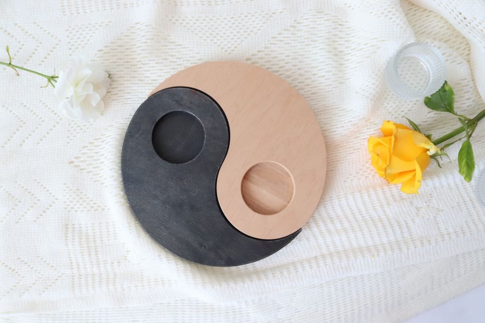 Suport din lemn pentru lumânări, Yin-Yang