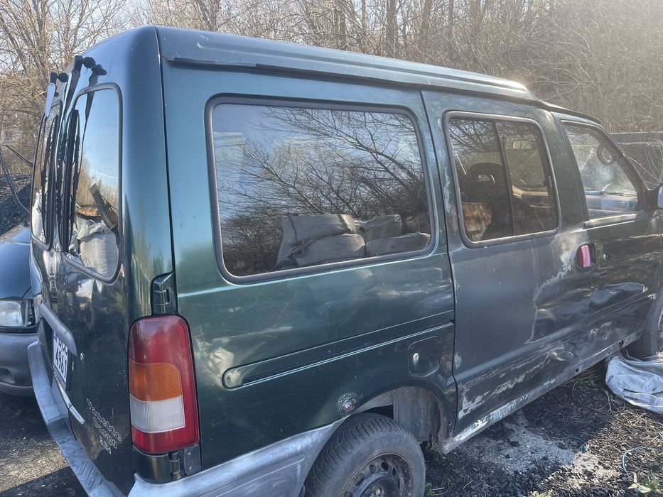 Nissan vanete  на части