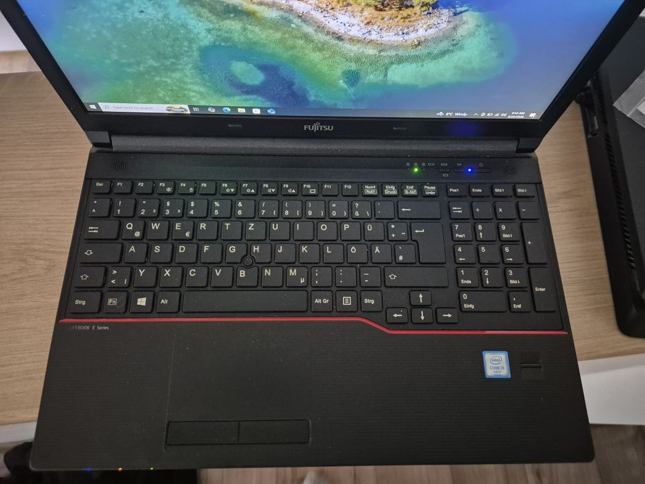 Laptop Fujitsu siemens lifebook e series 556