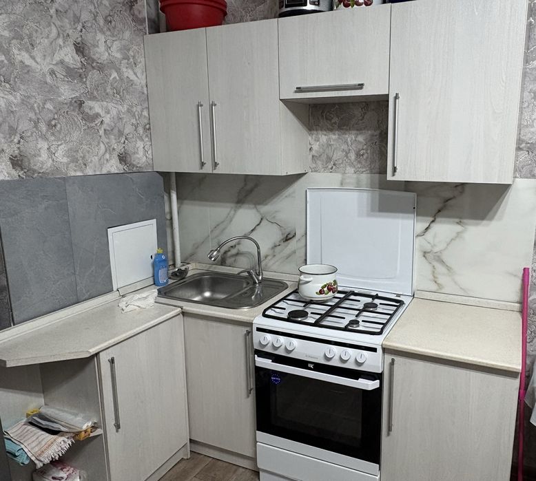 Продам кухонный гарнитур