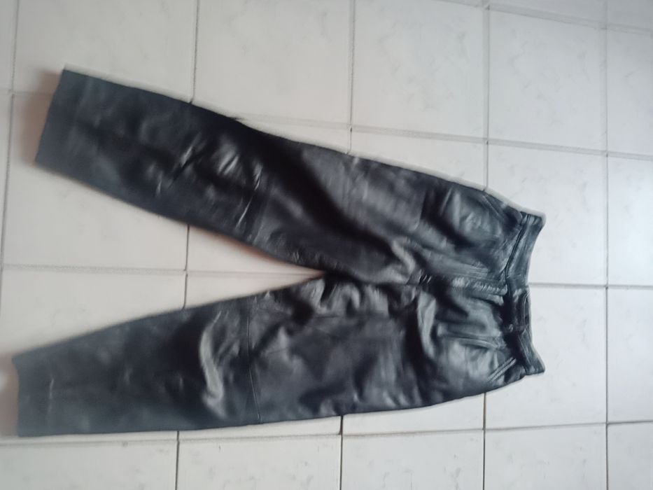 Pantaloni din piele naturală Nr 42
