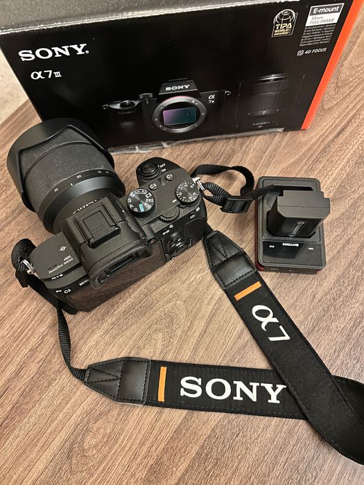 Фотоапарат Sony A7 III + обектив FE 28/70