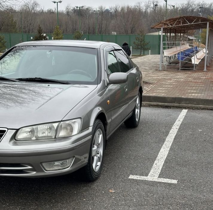 Toyota camry 25 2001 год