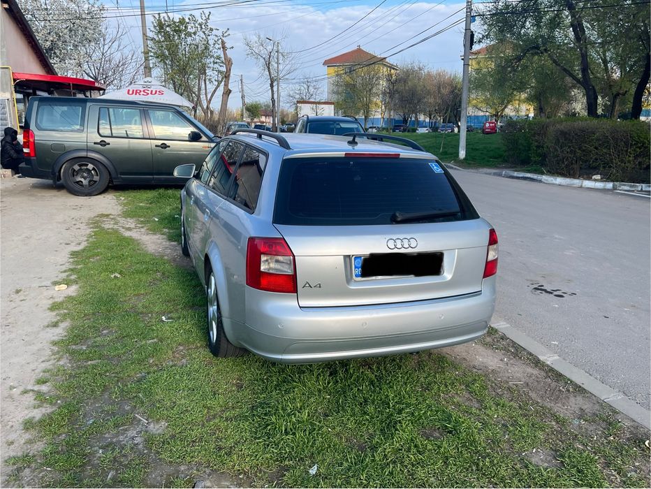AUDI A4 2004 — imagine 4