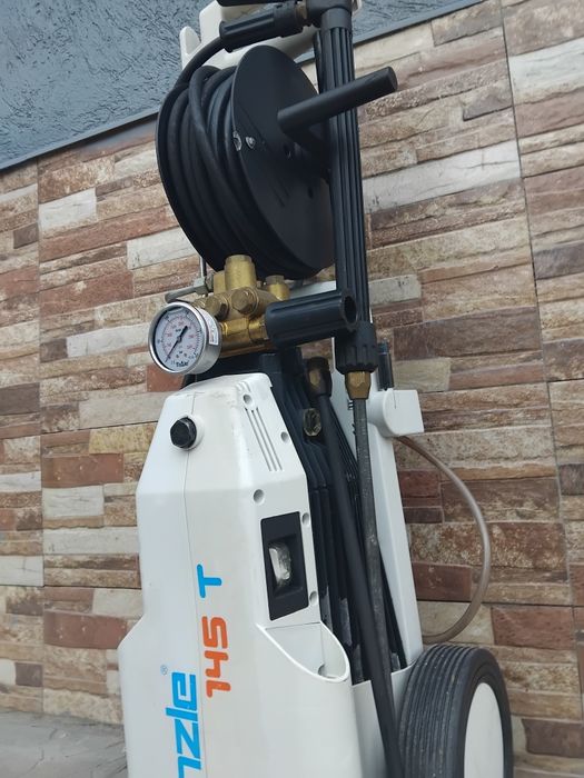Машинъ за Отпушвате на Канали Kranzle145T160bar3kw220V Най Висок Клас