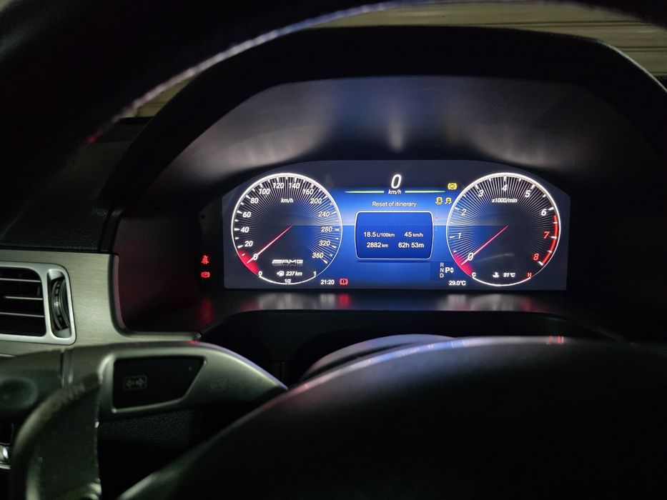 Дигитално табло  w212