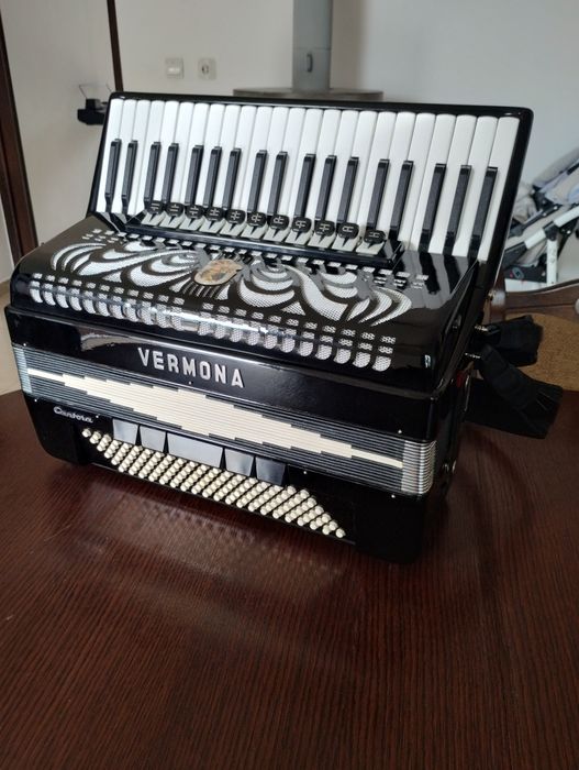 Acordeon Weltmaister Vermona Cantora 120 Bași 11 Registre + 5Registre