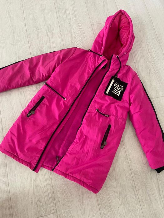 Розовая куртка детская
