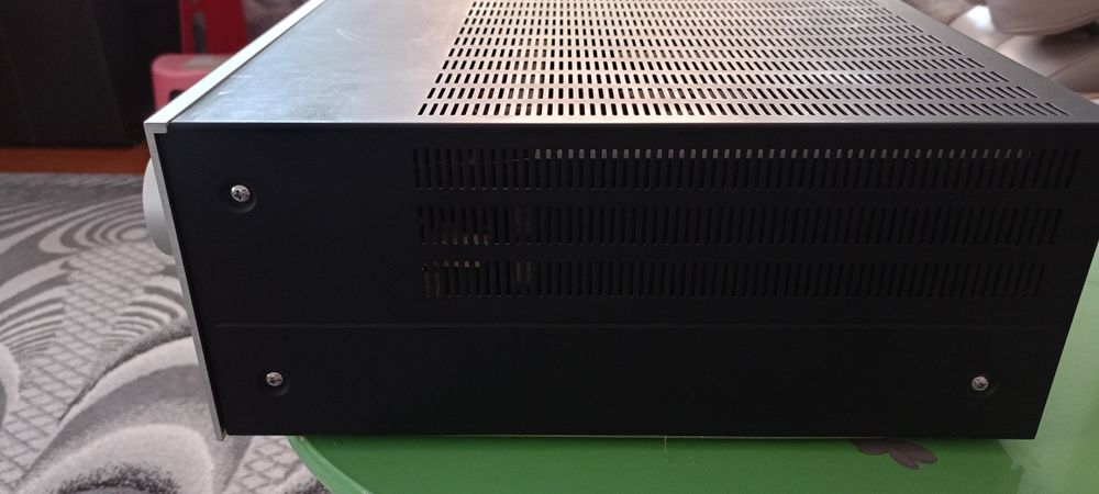 Усилитель Technics V8.