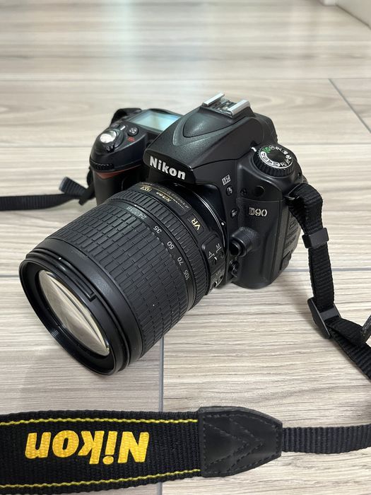 Фотоаппарат Nikon D90