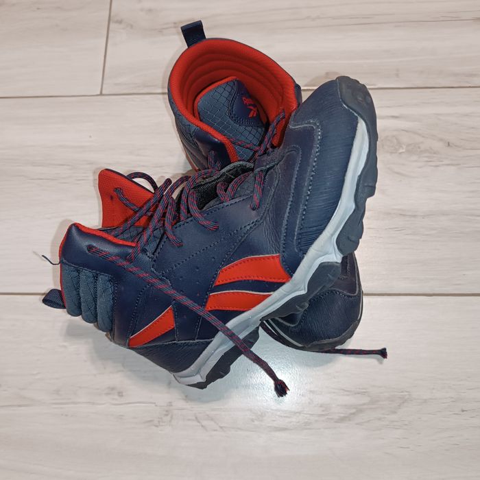 Детски обувки Reebok- номер 36