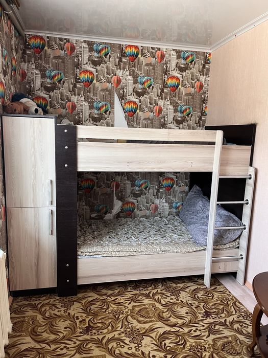 Продам мебель для спальни в детскую
