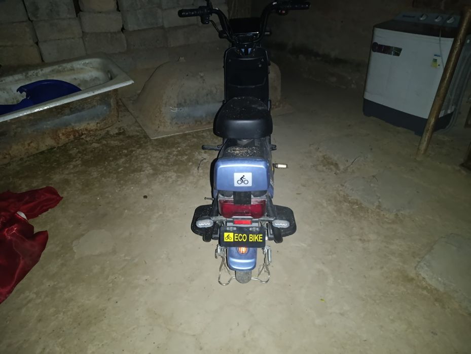 Skuter mini bor sotiladi