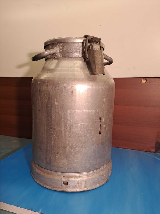 Продаю фляги 40-литровые