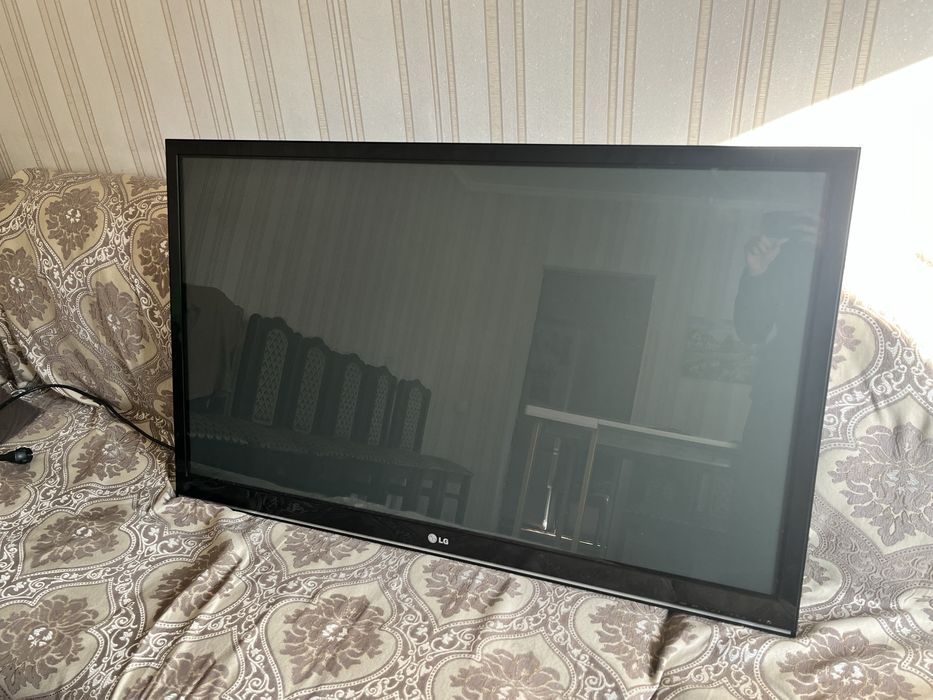 Продам телевизор