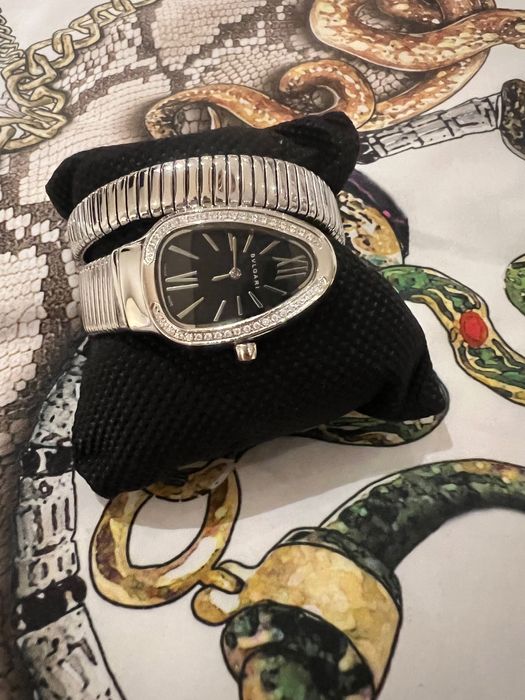 Дамски часовник 2025